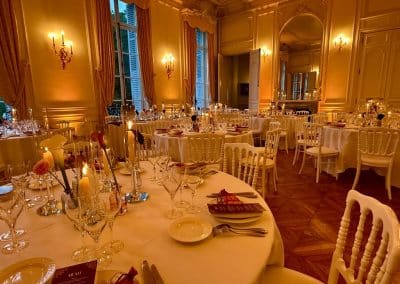 diner-mariage-salle-chic-bougies