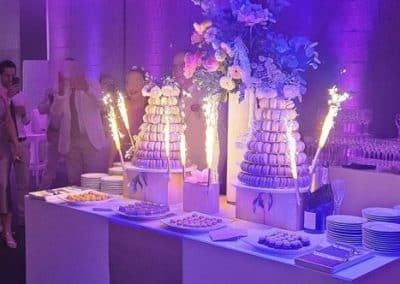 gateau-mariage-macarons-fontaine-etincelles