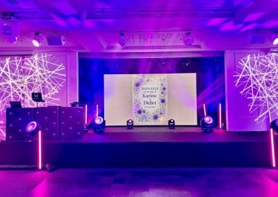 scene-mariage-dj-eclairage-violet