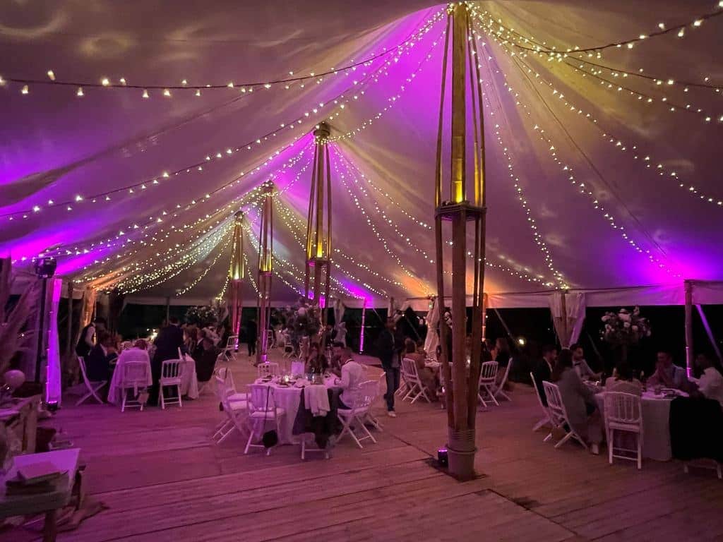 Décoration de tente pour mariage